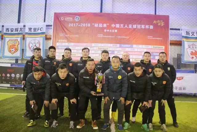 华为Mate 90方形设计的复兴：经典致敬还是创新困境？